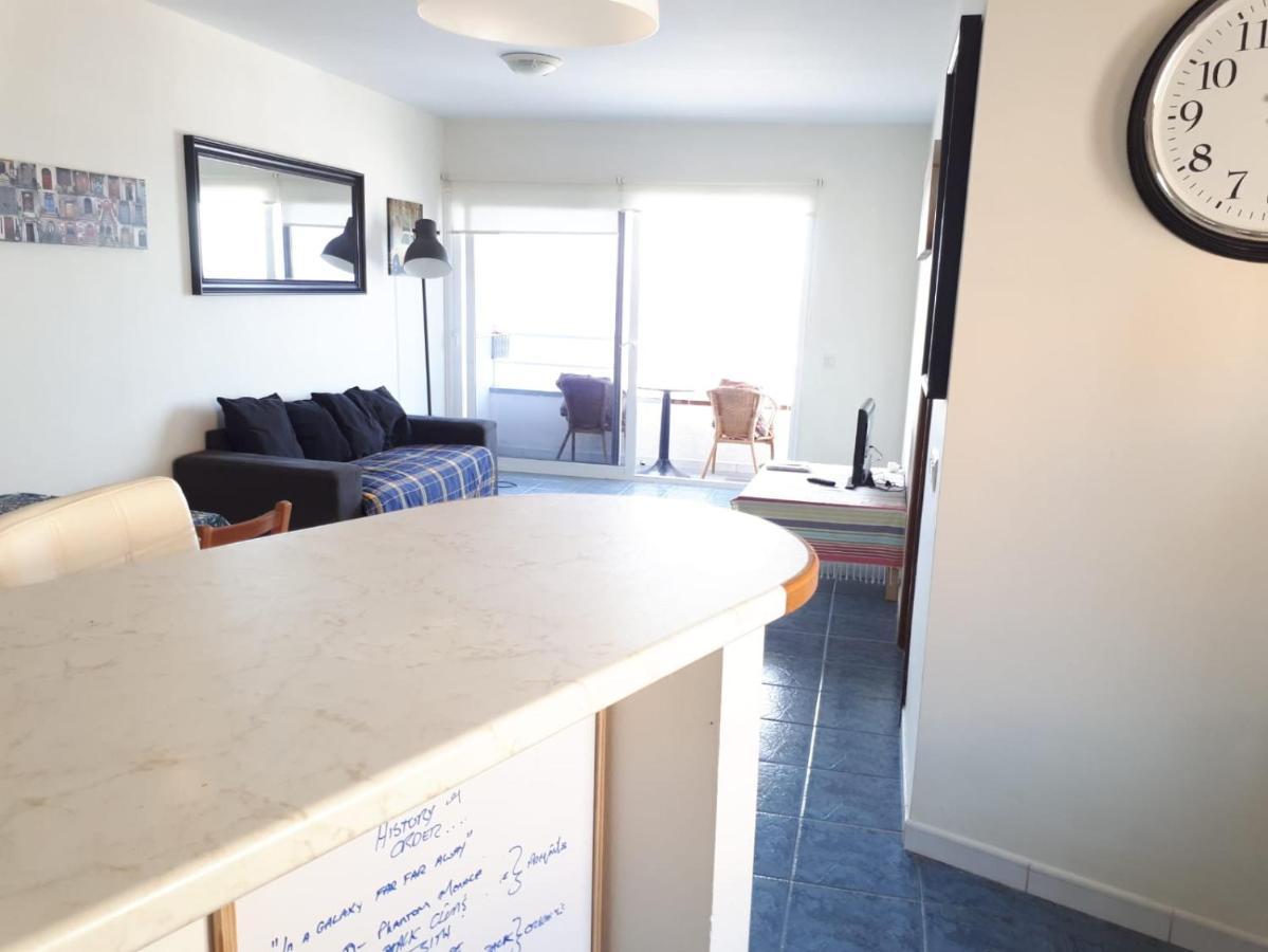 Tiki Faro Apartment คอร์ราเลโฮ ภายนอก รูปภาพ